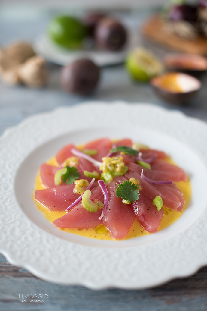 Cebiche di tonno con frutto della passione Cebiche di tonno con frutto della passione