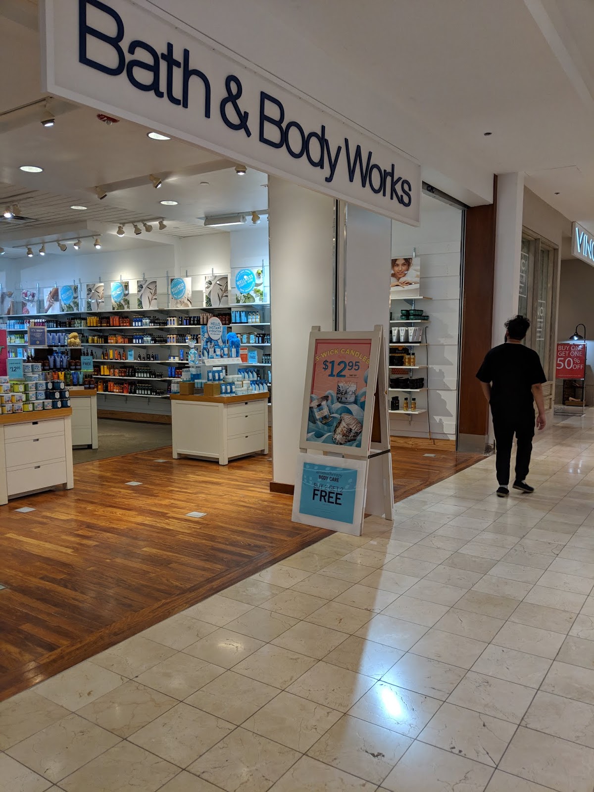 Robert Dyer Bethesda Row Bath & Body Works to move in October at