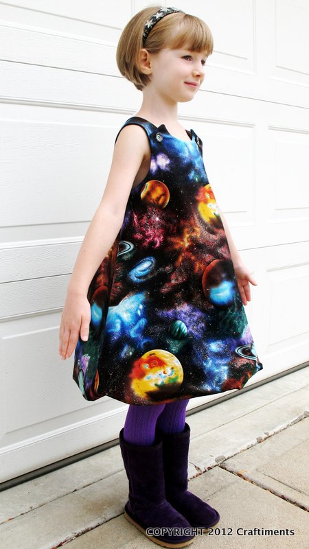 Craftiments:  Galaxy Bubble Dress sideview