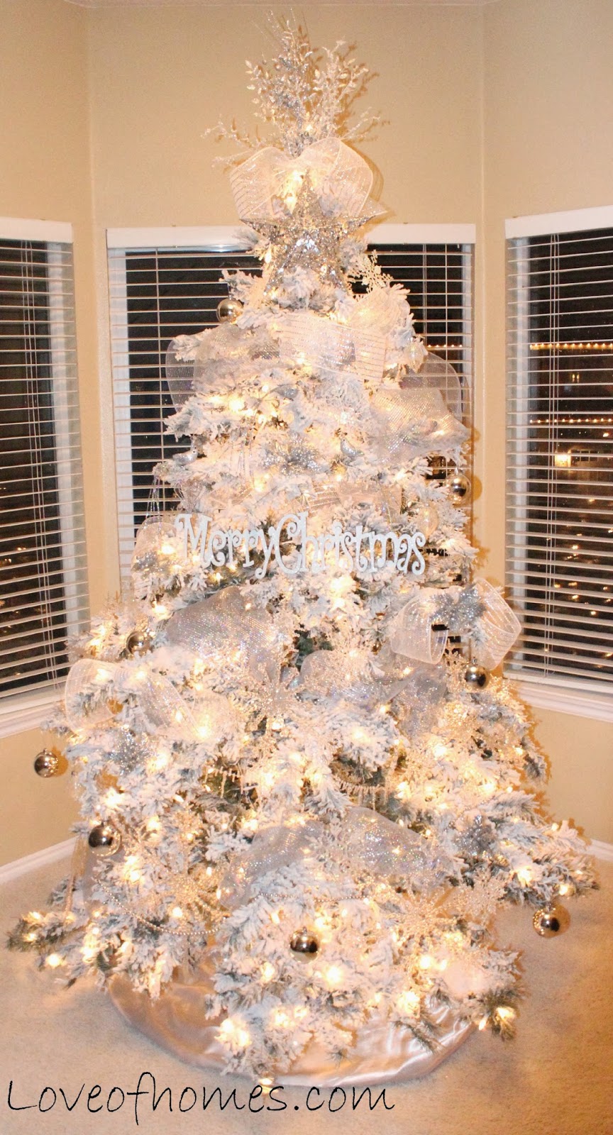 LOVE OF HOMES Christmas Decor...A Silver & White Tree