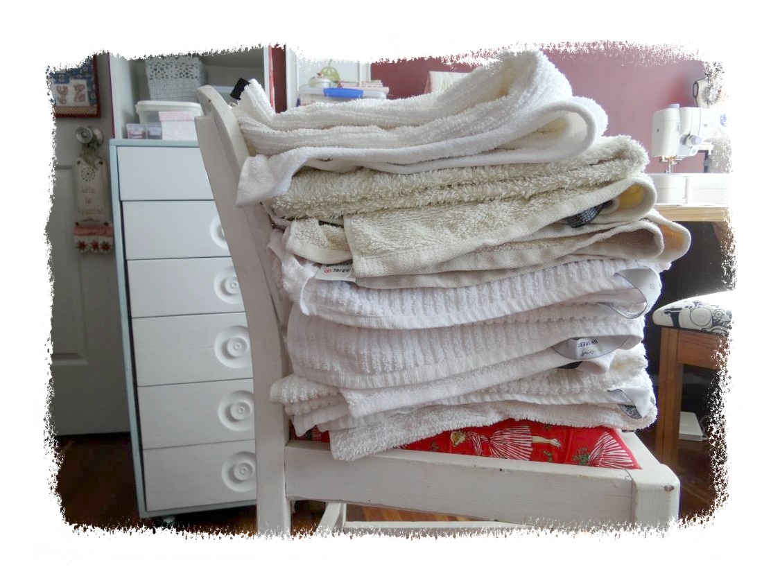Jenny of ELEFANTZ Recycling old towels...
