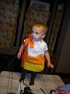DIY Sunday: Candy Corn Dress | The Dabbling Crafter