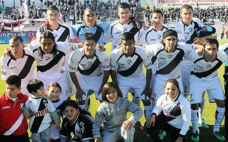 Fútbol en América: DANUBIO Fútbol Club
