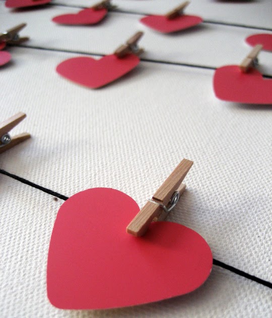 Valentine Clothesline Art | artsy-fartsy mama