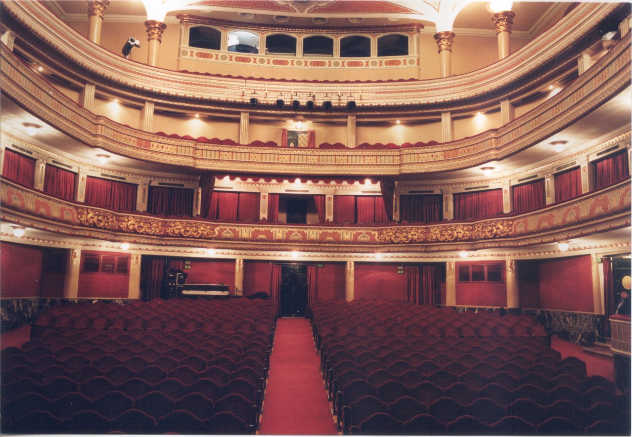 El Rinconcillo de Reche Dedicado a los grandes profesionales que trabajan en el Teatro Lope de Vega