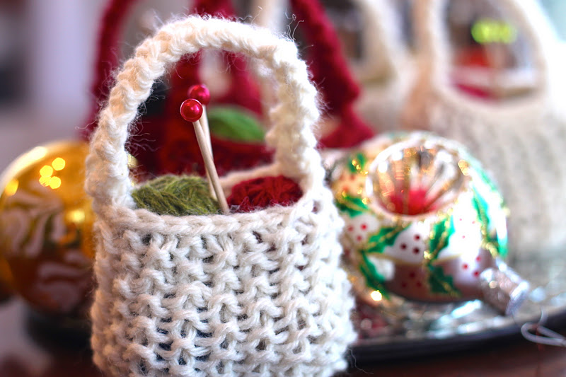 Paintings that Fly KNITTING BASKET ORNAMENT