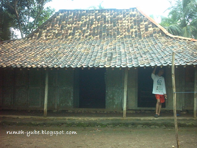 jalan-jalan ke pacitan rumah tradisional pacitan