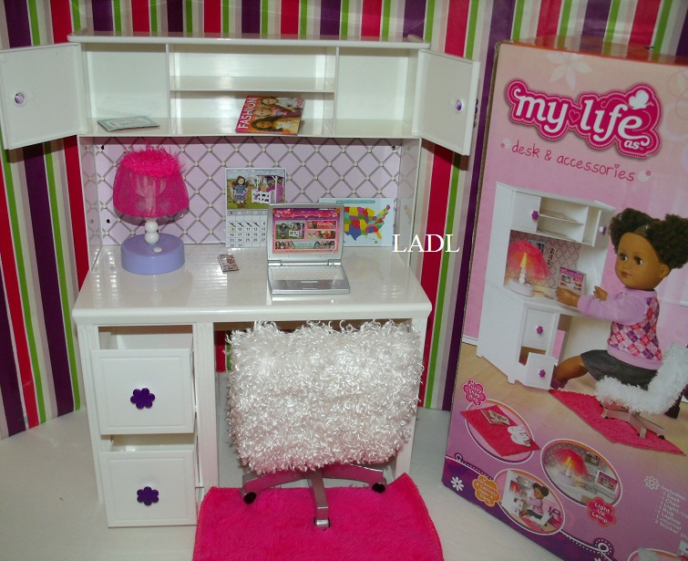 Living A Doll's Life *Review* My Life As....Desk & Accessories Set