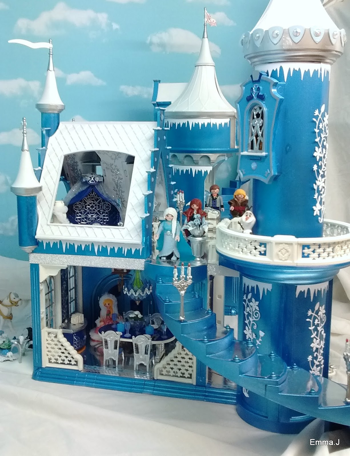 Frozen Palace Emma.J's Playmobil