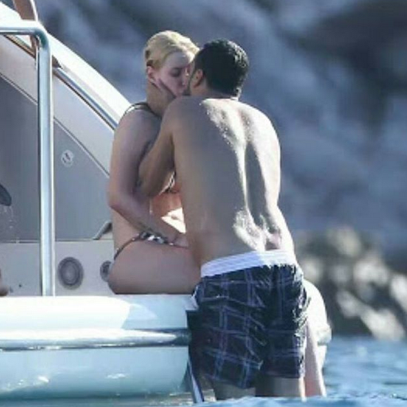 French Montana and Iggy Azalea Share Passionate Kiss On Vacation in Cabo - See Photos French Montana and Iggy Azalea Share Passionate Kiss On Vacation in Cabo - See Photos