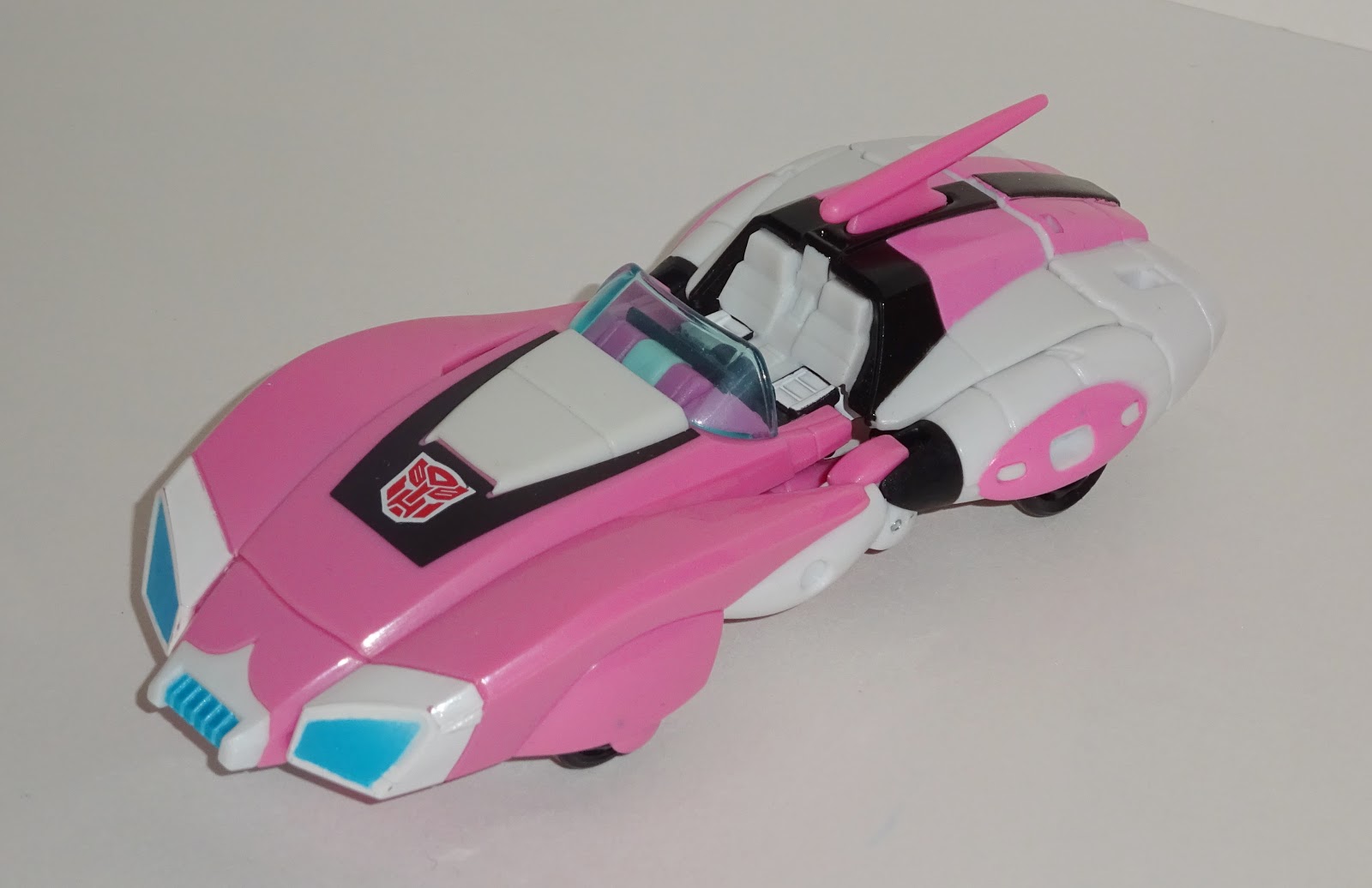 Blackrock's Toybox: Generations Arcee