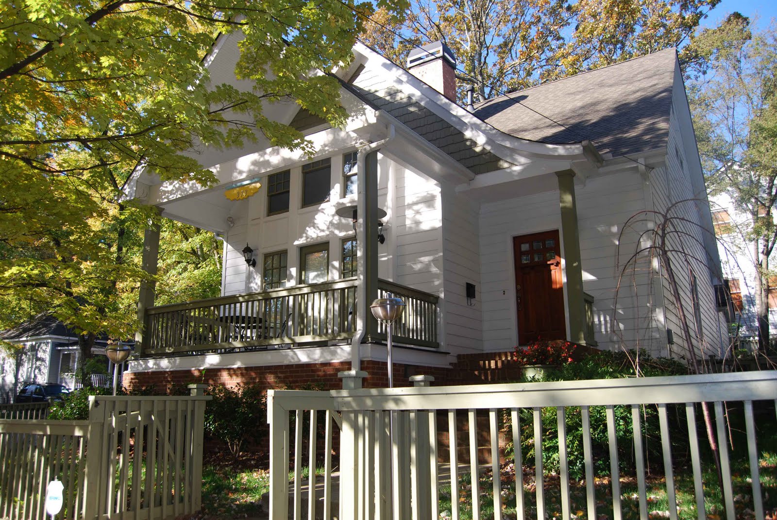 2 Girls in the World Who wants to buy a great house?!?