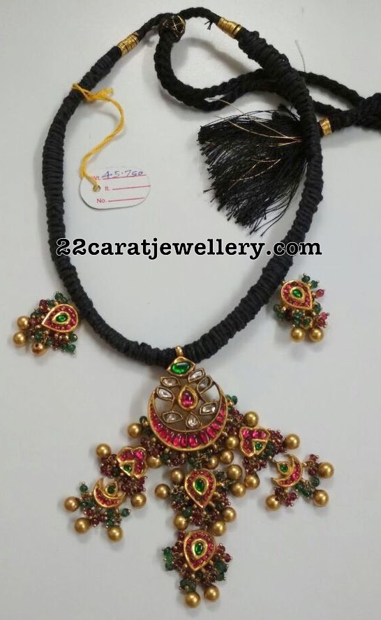 Black Thread Set Kundan Tussi pendant Jewellery Designs