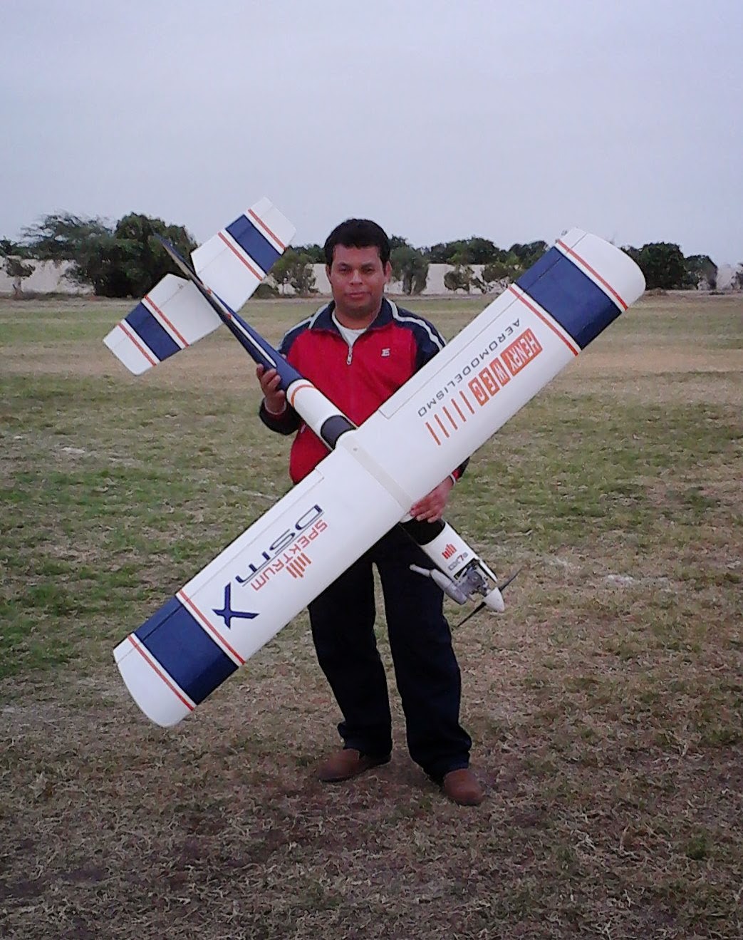 HenryWEC Aeromodelismo Radiocontrol Esta vez les comparto mi nuevo avión entrenador HenryWEC Aeromodelismo Radiocontrol Esta vez les comparto mi nuevo avión entrenador