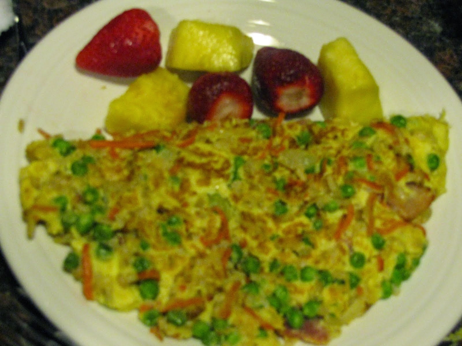 Omlet with Pineapple and Strawberries
