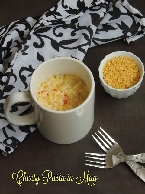 Cheesy pasta in mug, Mac&cheese in mug