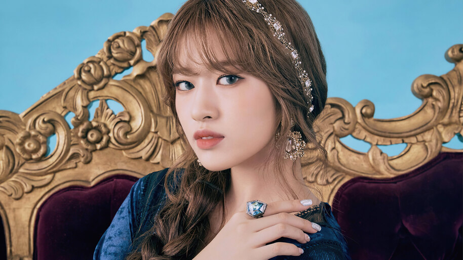 Yujin IZ*ONE Blue Hair Makeup - wide 8