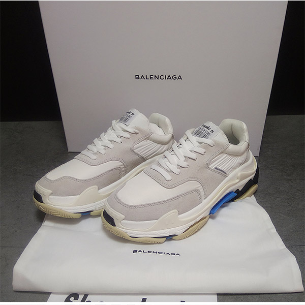 protect Sitcom Not fashionable What has changed in Balenciaga Triple S 2.0?