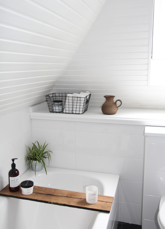 Pequeños detalles que decoran un baño de estilo nórdico