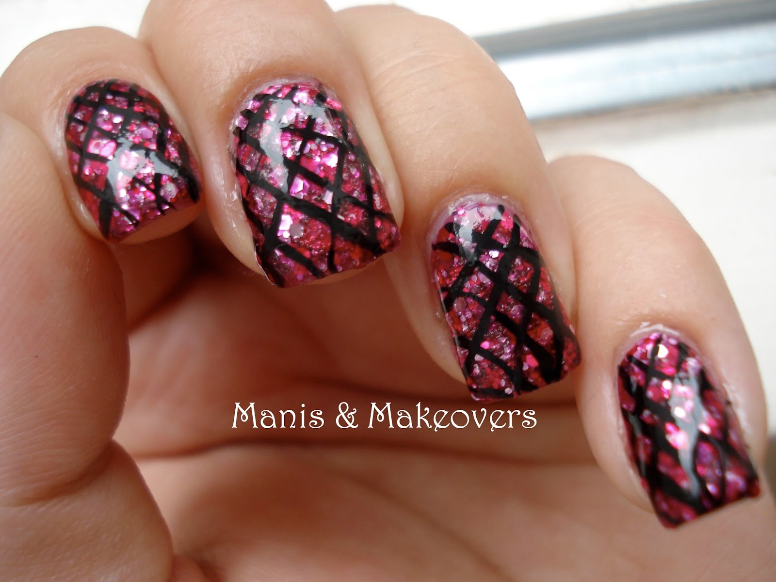 Manis & Makeovers: Swatch-It Sunday: Golden Rose Jolly Jewels 108