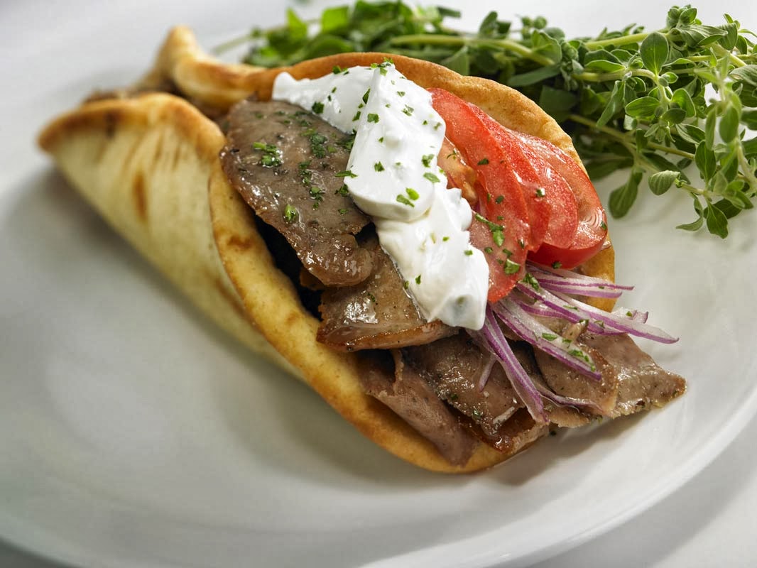 Mel&amp;#39;s Kitchen: Gyros with Tzatziki Sauce