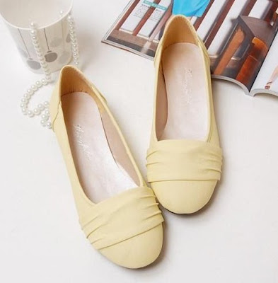 “Simplicity is the keynote of all true elegance.” : Ladies Flat Shoes
