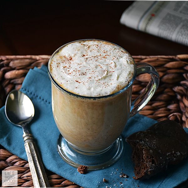 Wake up the house with the warm, comforting aroma of pumpkin pie simmering on the stove-top with this kid-friendly Pumpkin Pie Latte recipe | by Life Tastes Good. #LTGrecipes #RHFood