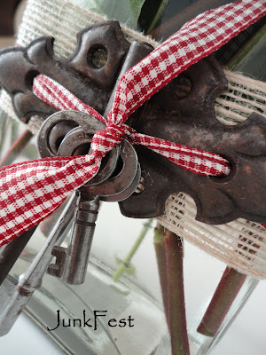 FLEA MARKET: Showin' Some Love....Junk Style!