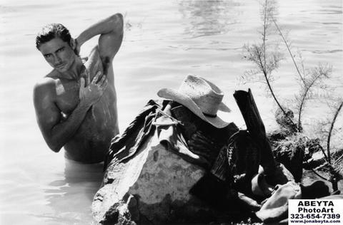 Favorite Hunks & Other Things: Sunday, May 1, 2011