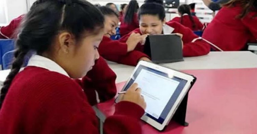 MINEDU ampliará proceso de matrícula en colegios públicos a nivel nacional para atender a estudiantes de colegios privados que deseen trasladarse MINEDU ampliará proceso de matrícula en colegios públicos a nivel nacional para atender a estudiantes de colegios privados que deseen trasladarse