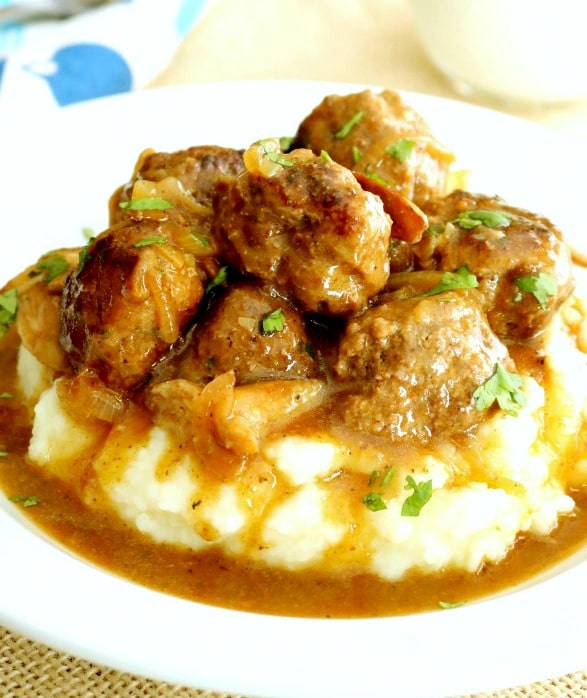 SALISBURY STEAK MEATBALLS WITH MUSHROOM GRAVY SALISBURY STEAK MEATBALLS WITH MUSHROOM GRAVY