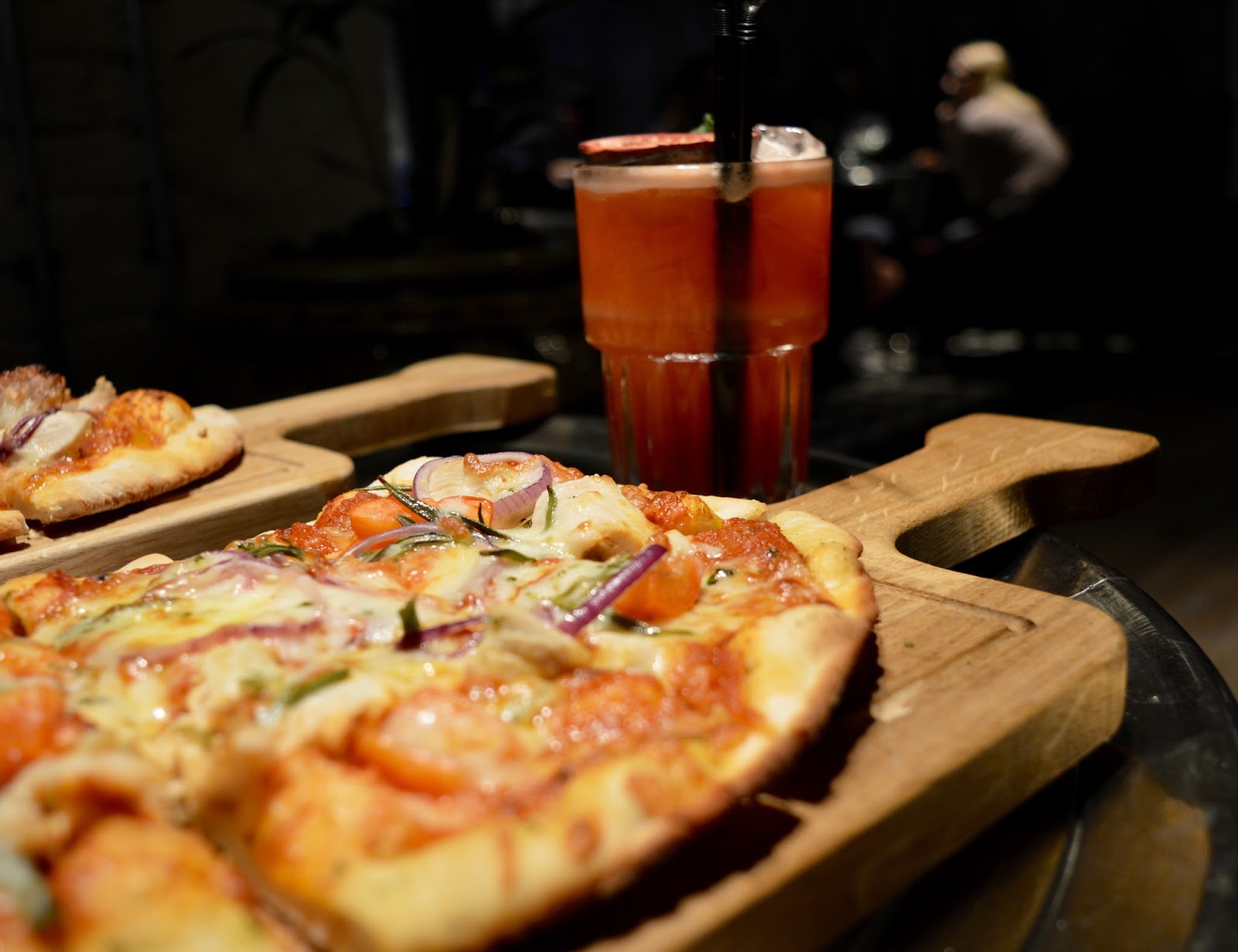 Yolo Townhouse Newcastle | A new venue to try for your next girl's night out - pizzas