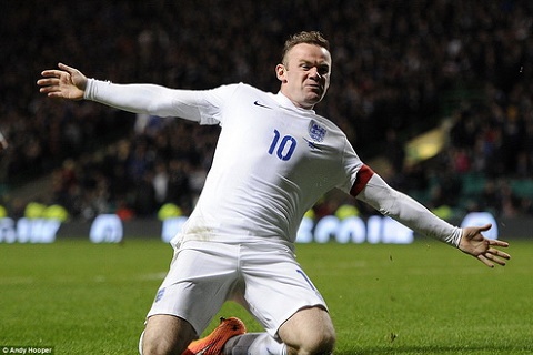 Rooney ăn mừng chiến thắng được ghi