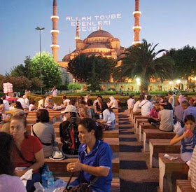 صور اكثر من رائعة لاسطنبول في شهر رمضان