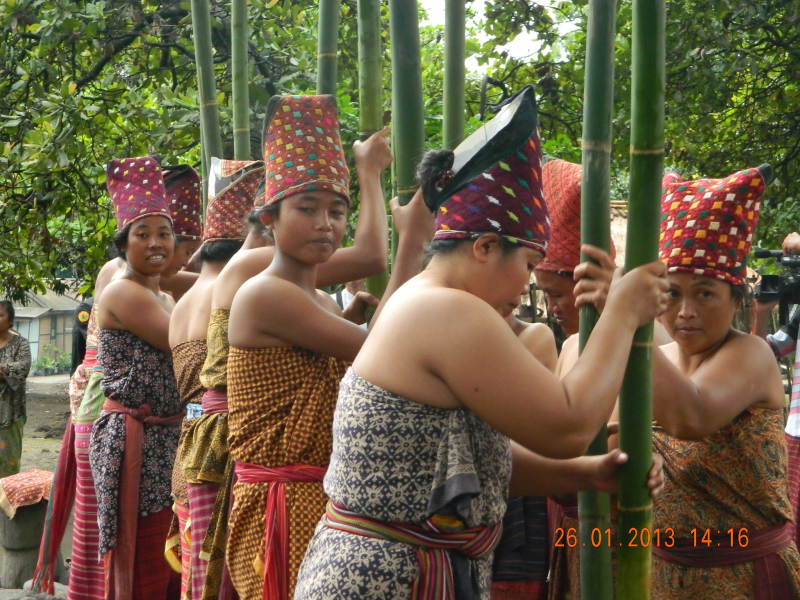 Prosesi Maulid Adat Bayan Beleq Lombok Utara