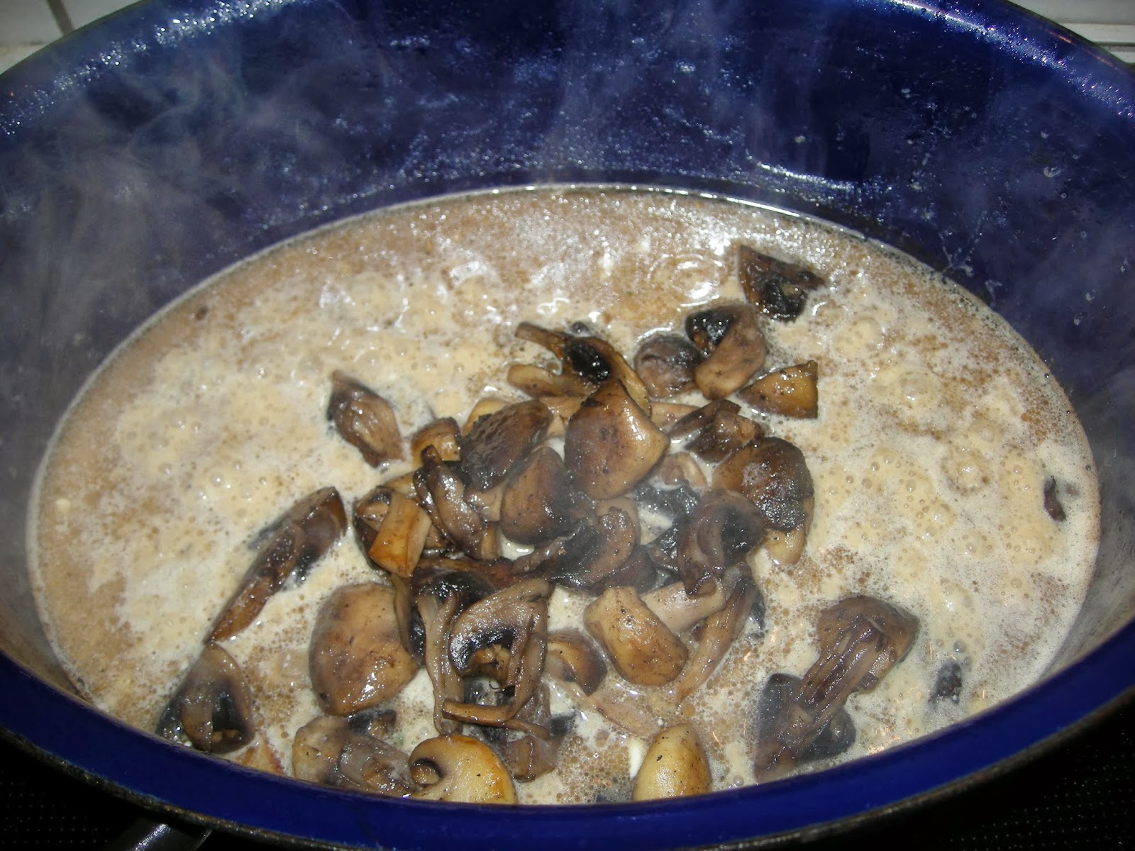 Heiner kocht! : Schweinefilet mit Knoblauch gespickt in Champignon-Sauce
