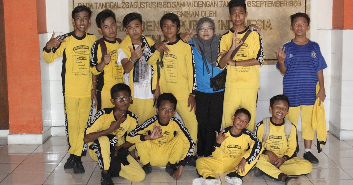 Cerita Cinta Kisah Kasih Kelas Sembilan