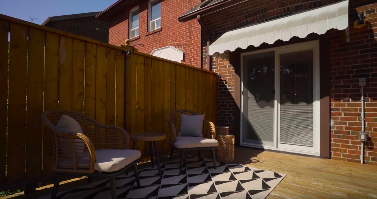 15 Photos vs. 93 Birchcliff Avenue, Toronto Home Interior Design Tour