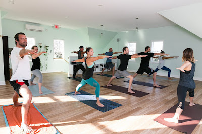 Thực hư về việc các lớp học Yoga đang được mở tràn lan