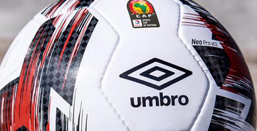 Umbro football online ball