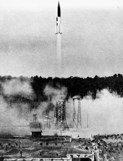 Roket Pertama yang Menembus Luar Angkasa