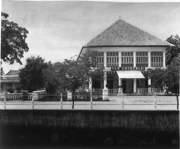 Unsur Intrinsik Novel Dokter Van Arcken Tugas sekolah