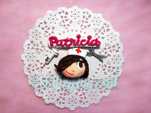 Enfermera Fimo Arcilla Tirita Cofia Jeringuilla Tijeras Nombre Personalizado ElilyLand Broche Llavero Colgante