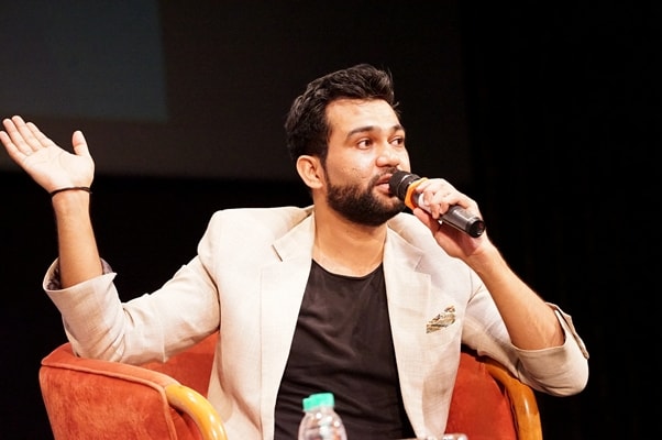 'Humble, honest, highly spirited Director of the super-hit film Sultan, Ali Abbas Zafar, delivers an impressive masterclass to 300 students at Whistling Woods International' 'Humble, honest, highly spirited Director of the super-hit film Sultan, Ali Abbas Zafar, delivers an impressive masterclass to 300 students at Whistling Woods International'
