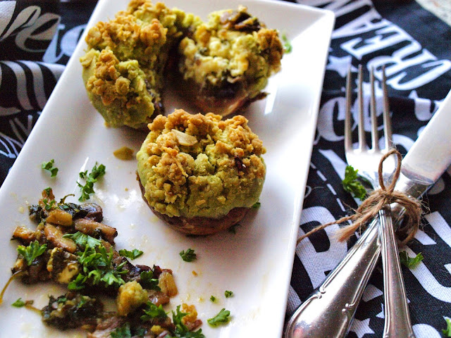 Gefüllte Champignons mit Matcha Streusel