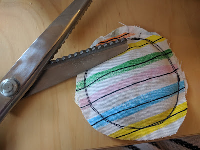 Handwärmer selbst nähen Geschenk für Erzieher DIY Runzelfuesschen Geschenk nähen