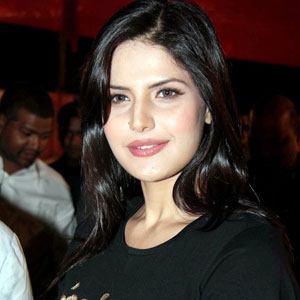 Images And Pictures: Zareen khan hd wallpapers