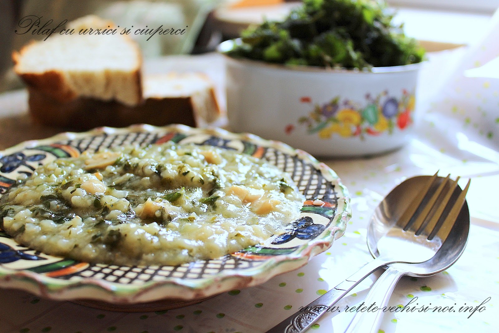 Caietul cu retete vechi si noi Pilaf cu urzici si ciuperci