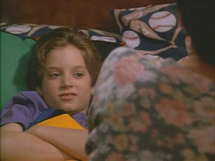 capture of my movie! Elijah Wood Forever Young (1992)