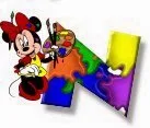Alfabeto de Minnie Mouse pintando N.